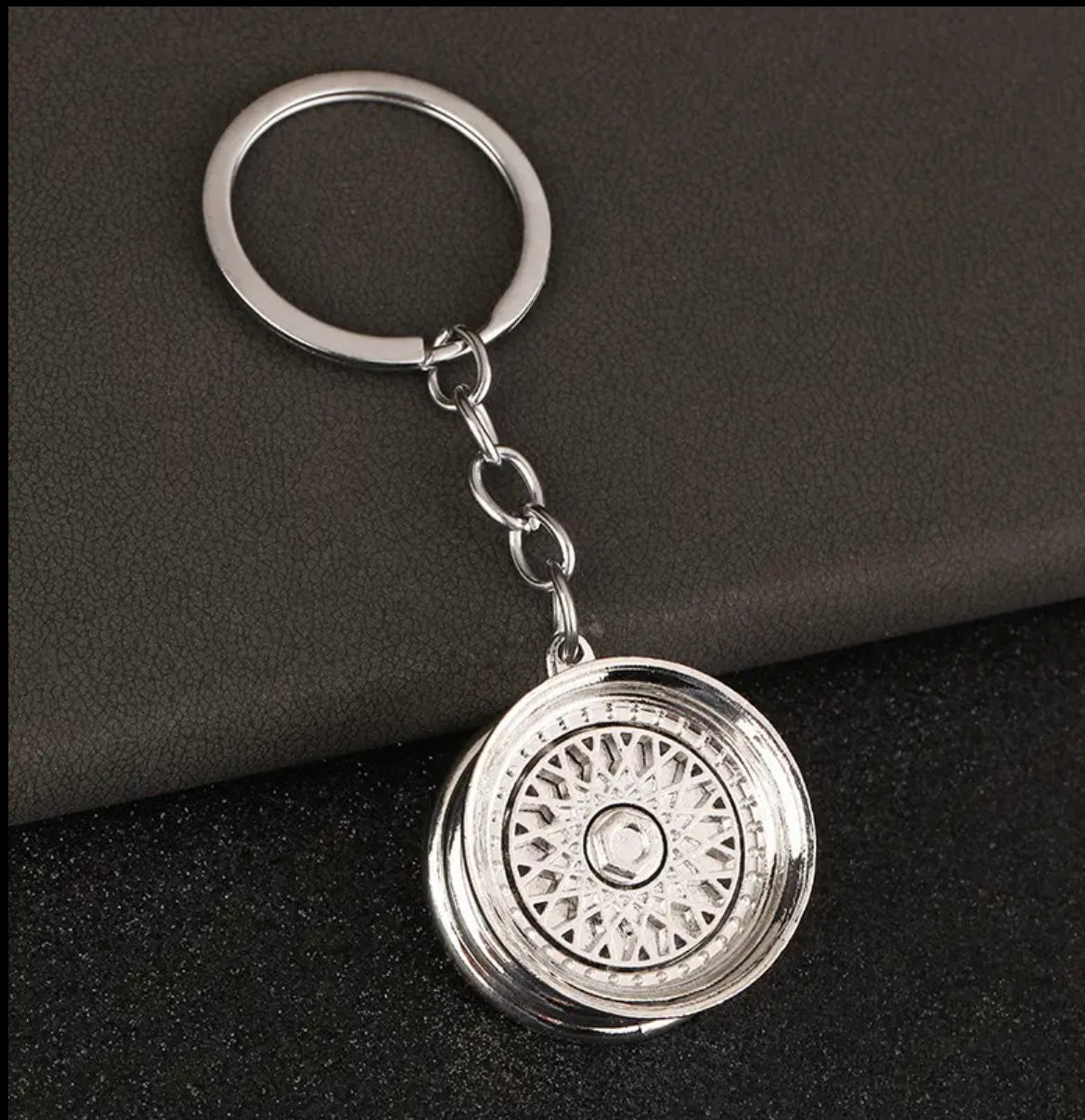 CHROME WHEEL KEYCHAIN